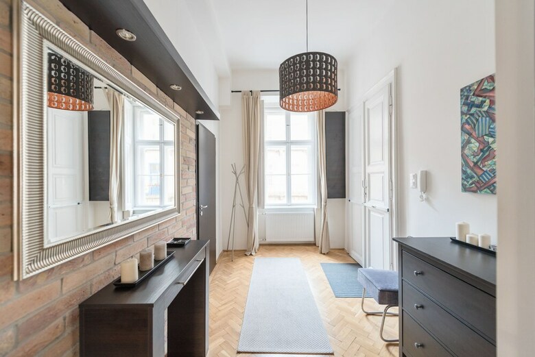Oasis Apartments - Doh�ny Street I