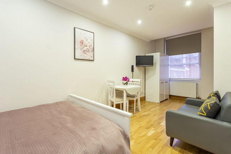 Guilford Street Apartments