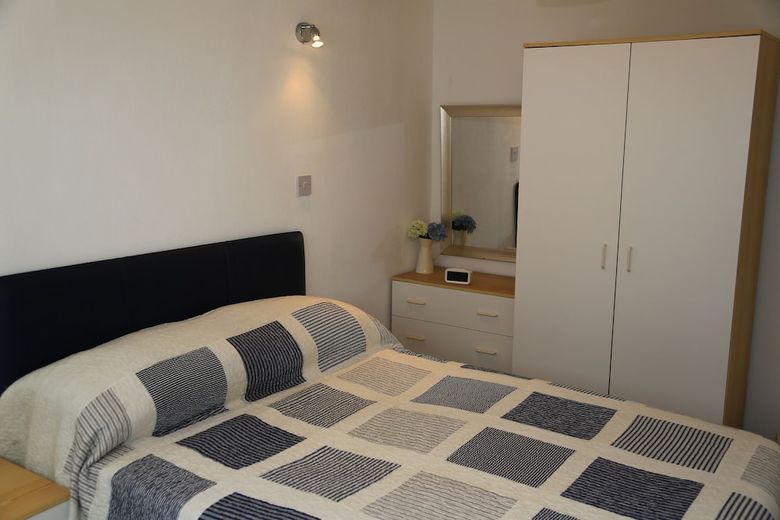 Devoncoast Seaview Apartments