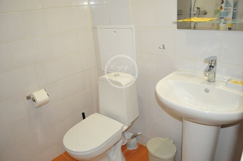 Enjoy! Apartments & Studios ? Akvareli