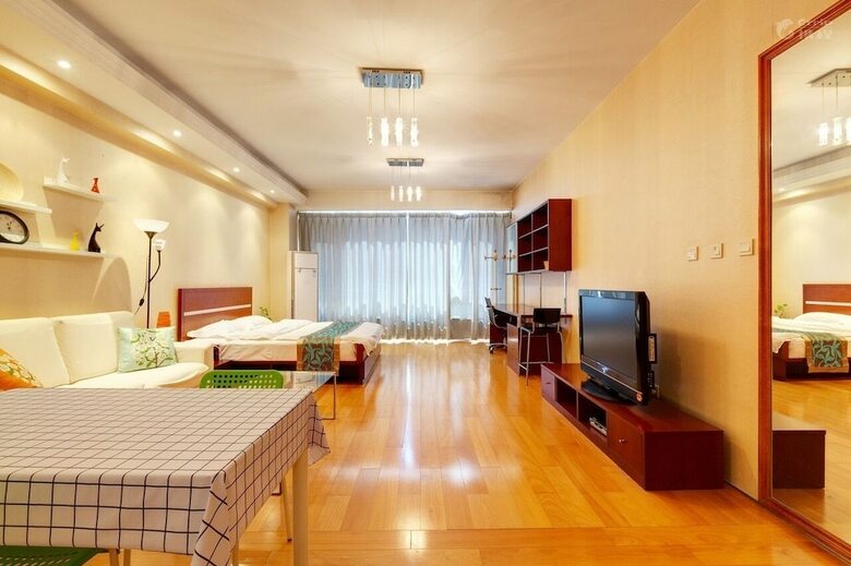 Apple Hotel