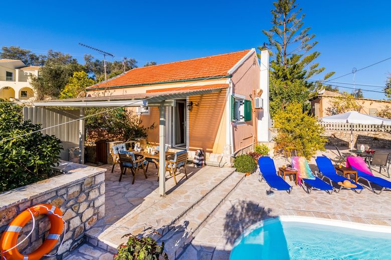 Villa Loggos Private Pool Cottage Misoula By Konnect