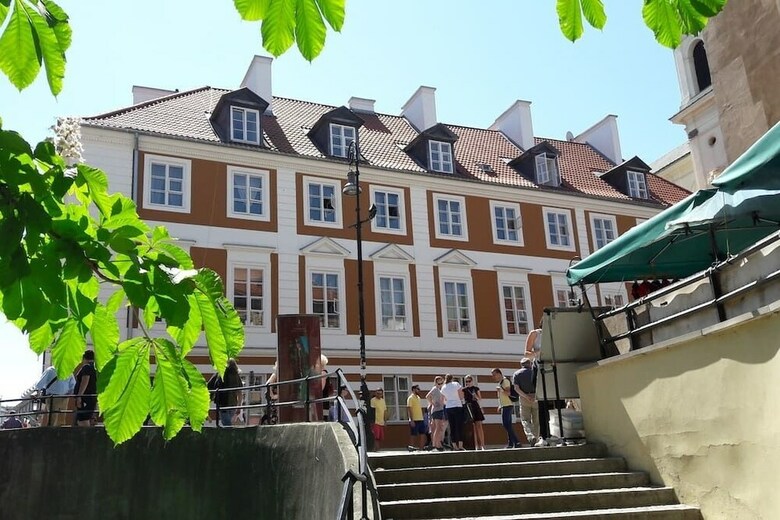 Adele Old Town Apartment