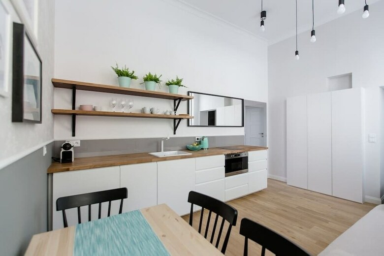 Adele Old Town Apartment