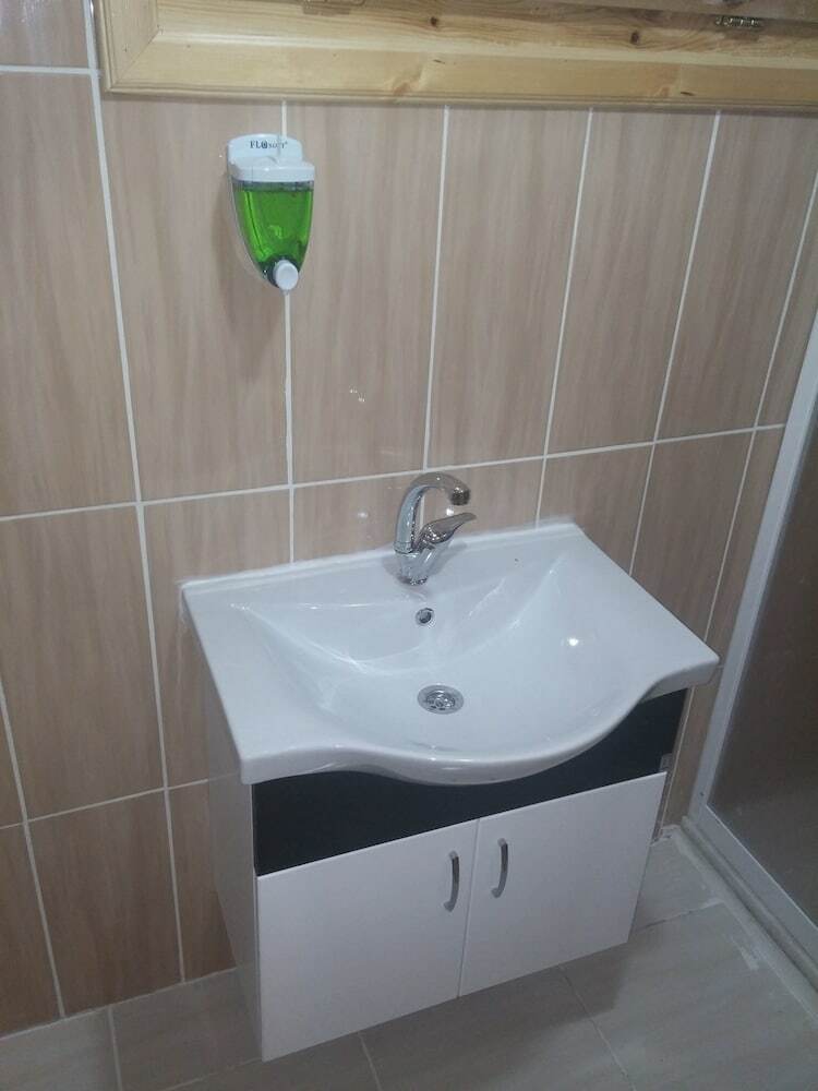 Hotel Vegke Kutuk Evleri