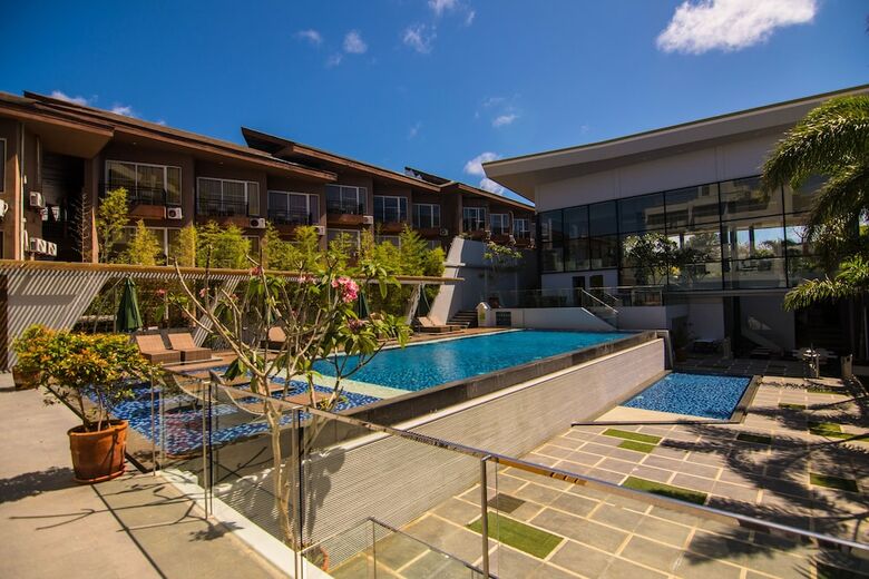 Hotel Pinnacle Boracay