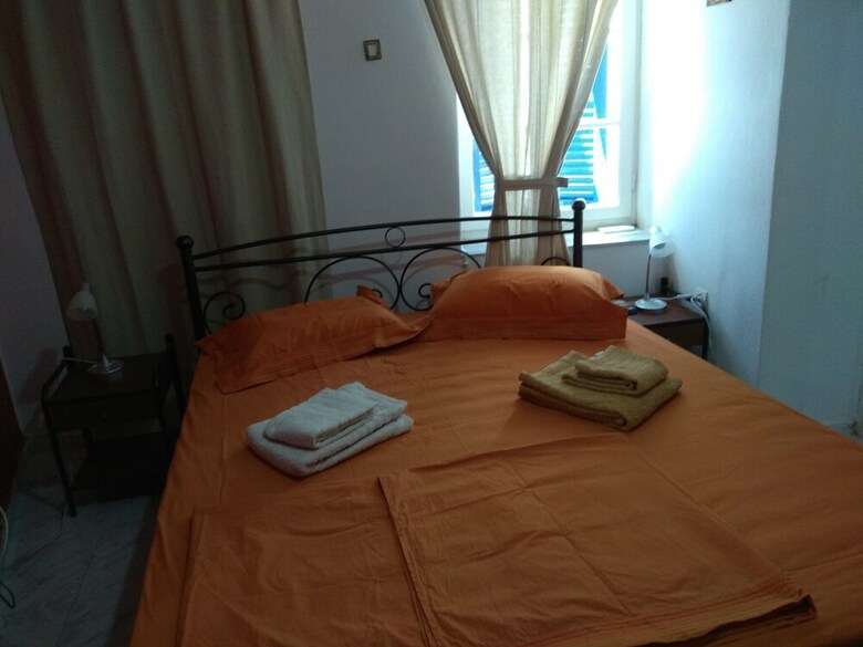 Hotel Traditional Island House