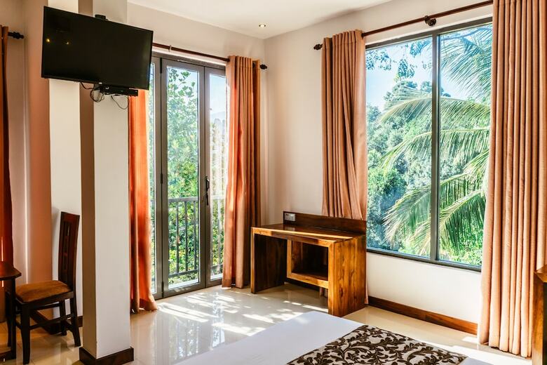 Rivendell Hotel