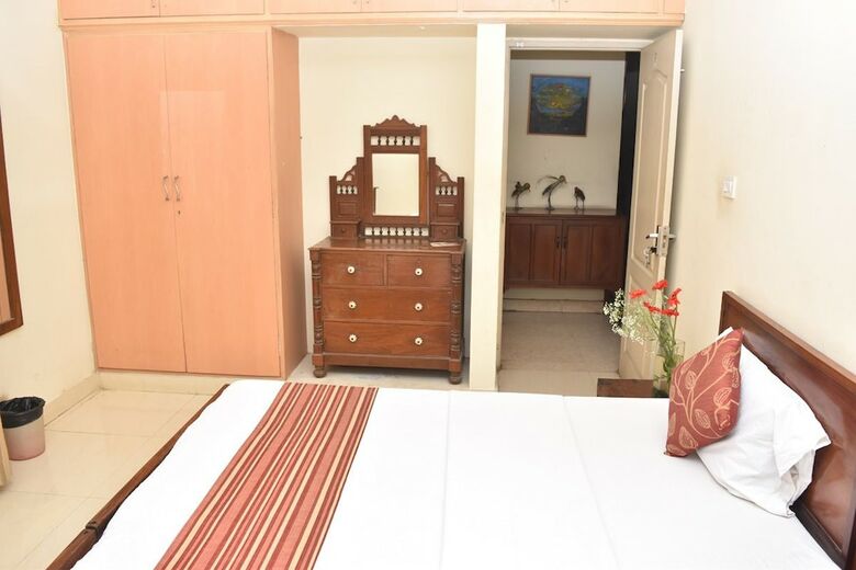 Hotel Happy Planet