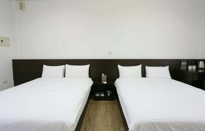 Oak Garden Hotel