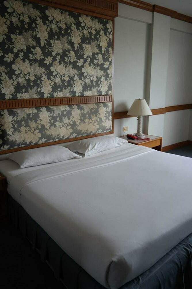Phuphaya Hotel