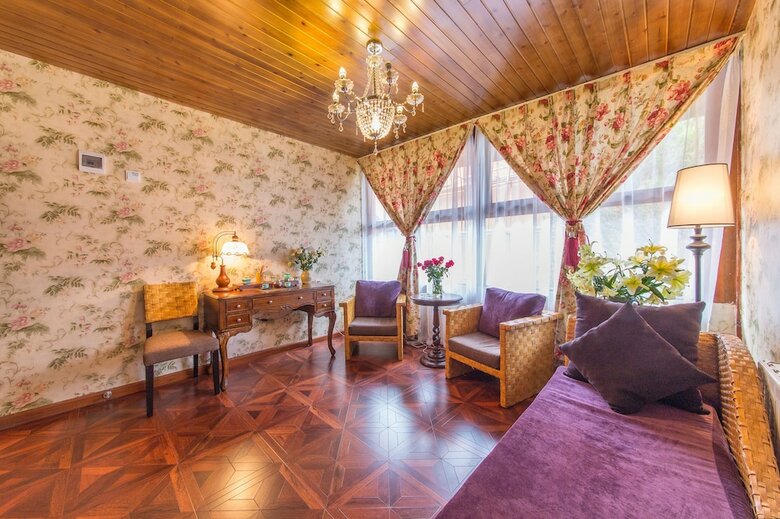 Hostal Lugu Lake Love Inn