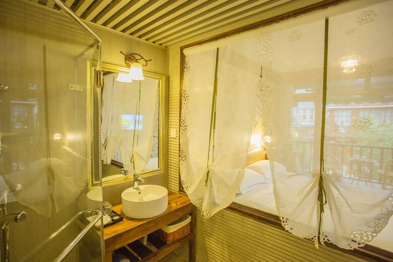 Hostal Lugu Lake Love Inn