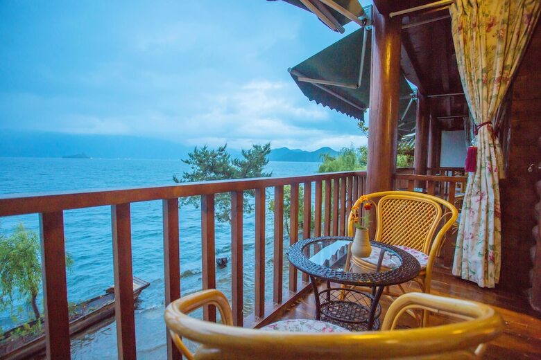 Hostal Lugu Lake Love Inn