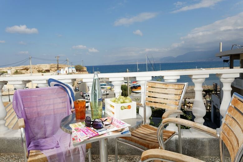 Zorbas Beach Hotel