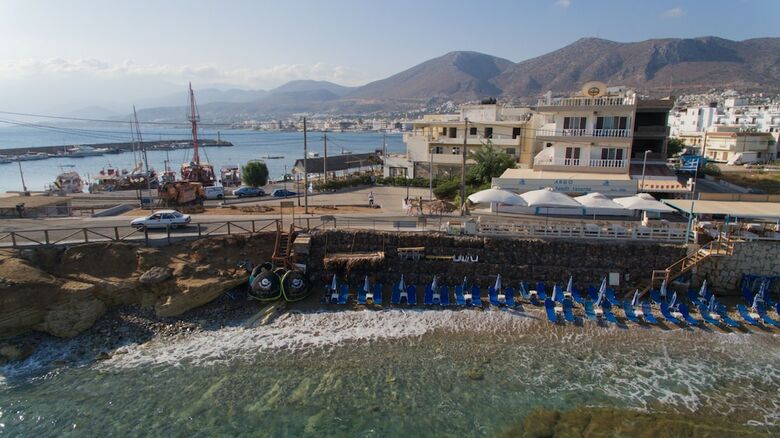 Zorbas Beach Hotel