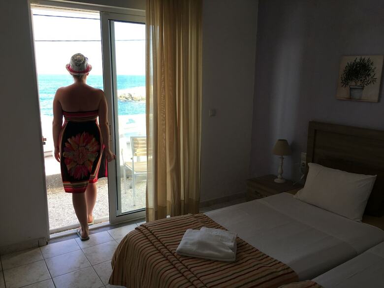 Zorbas Beach Hotel