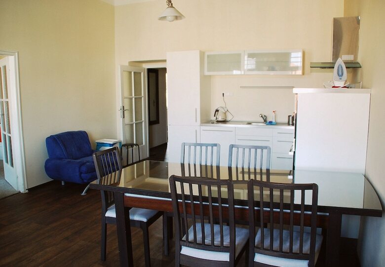 True Old Town Square Apartments