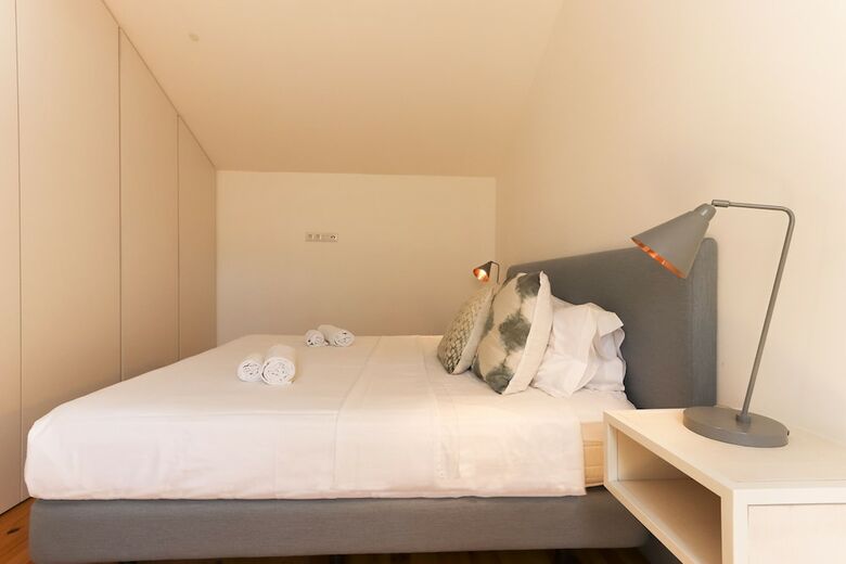 Apartamentos Combro Suites By Homing