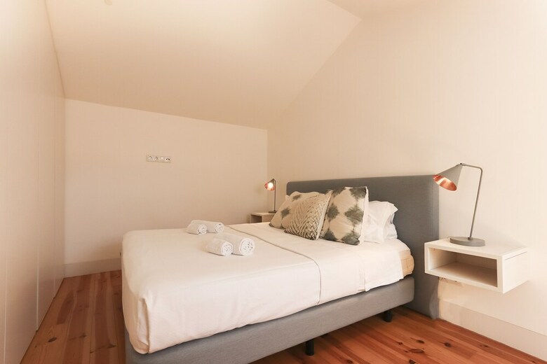 Apartamentos Combro Suites By Homing