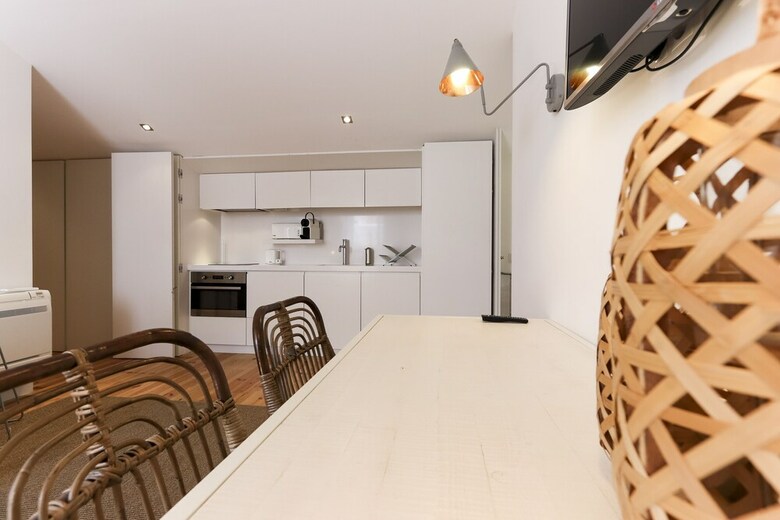 Apartamentos Combro Suites By Homing
