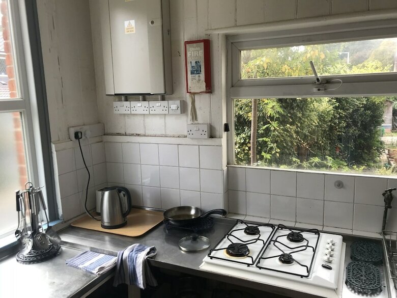 Hostal Harlow International Hostel