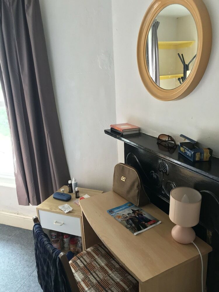 Hostal Harlow International Hostel