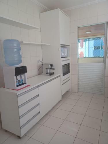 Apartamento 210m Com Terra�o 3 Quartos 150m Do Mar