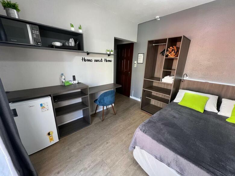 Hostal Rezende House Pousada
