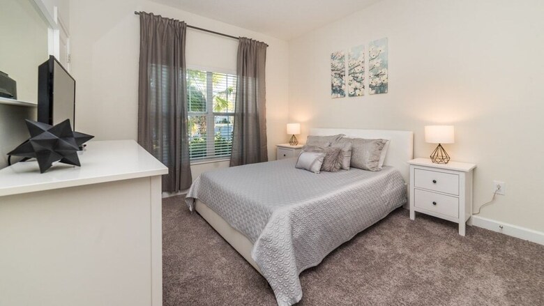 Grhdog9055 - Champions Gate Resort - 4 Bed 3 Baths Townhouse