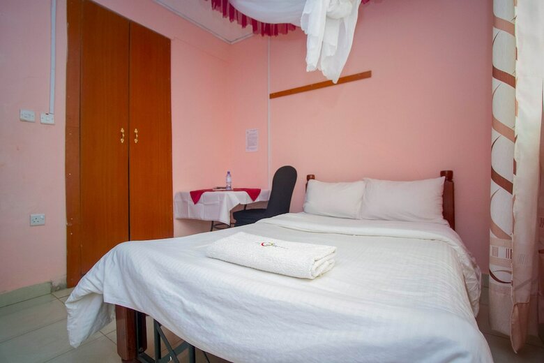 Intercounty Gardens Hotel