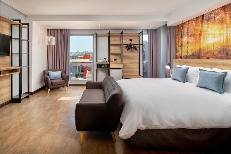 Protea Hotel By Marriott Pretoria Loftus Park