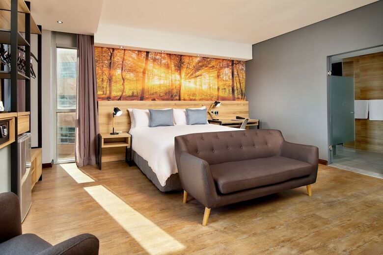 Protea Hotel By Marriott Pretoria Loftus Park