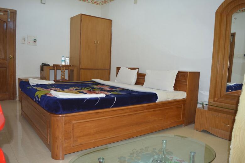 Hotel Kaziranga Continental