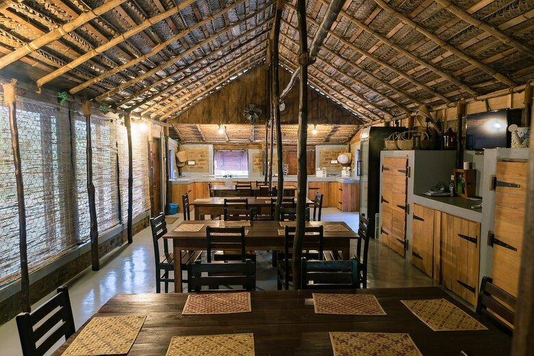 Hotel The Cove Pasikuda