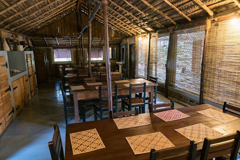 Hotel The Cove Pasikuda