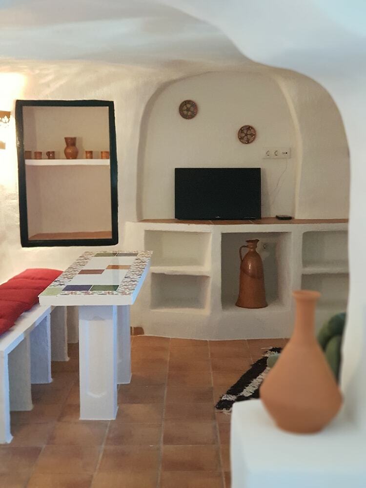 Hostal Ponderosa Cave Retreat