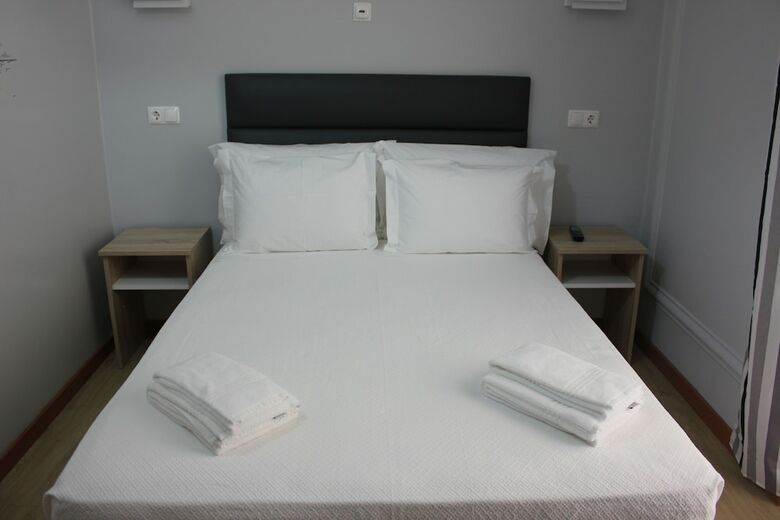 Hotel O El�trico Guesthouse
