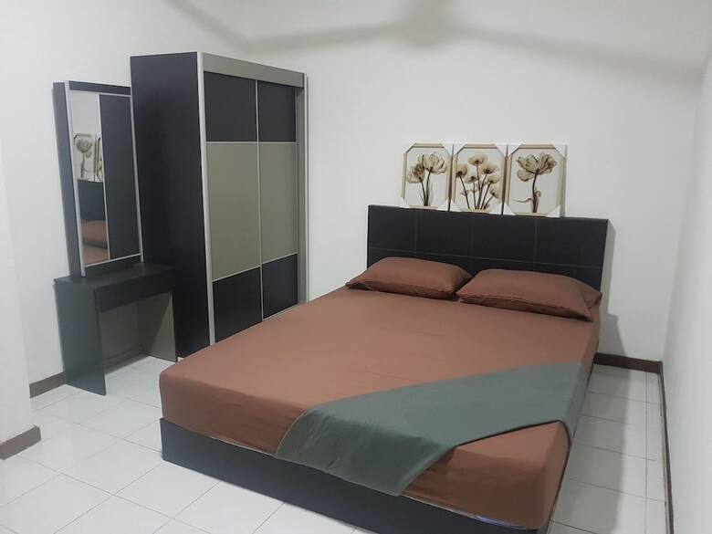 Apartamentos Araaz Homestay