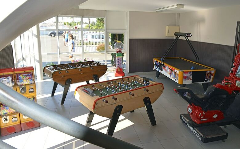 Camping L'abri Des Pins