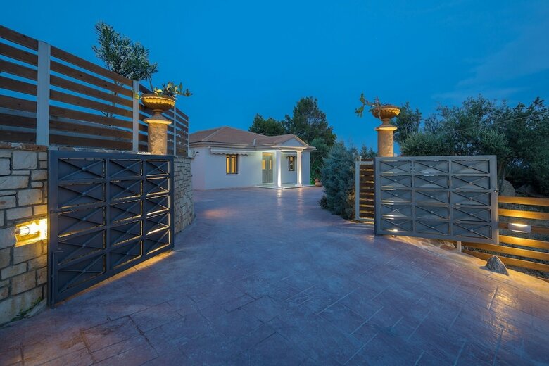 Annaset Villa - Near Laganas Beach
