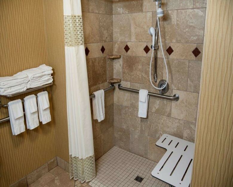 Hotel Hampton Inn And Suites Watertown