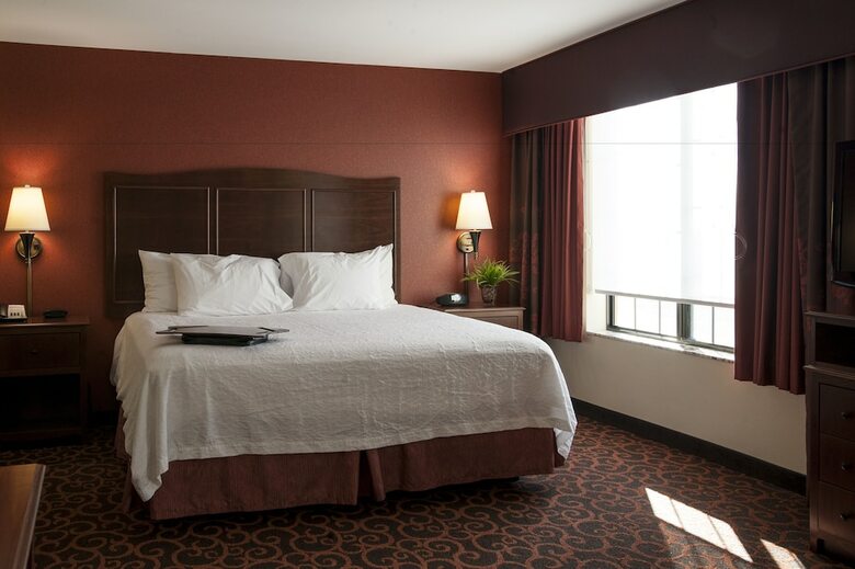 Hotel Hampton Inn And Suites Watertown