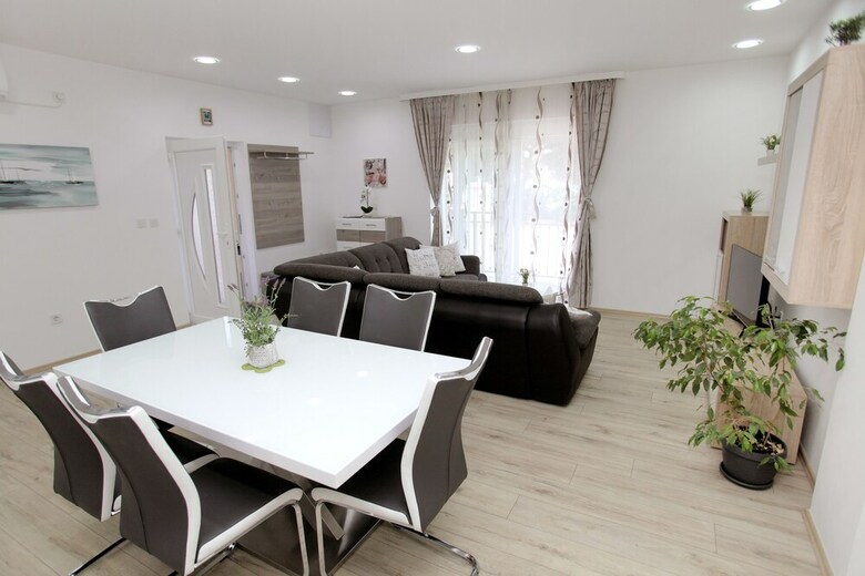 Apartments Viki