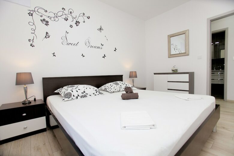 Apartments Viki