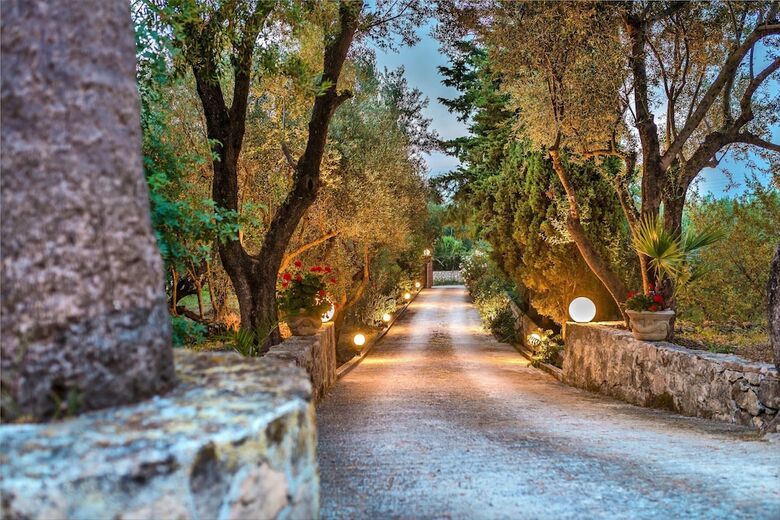 Kardaris Villa