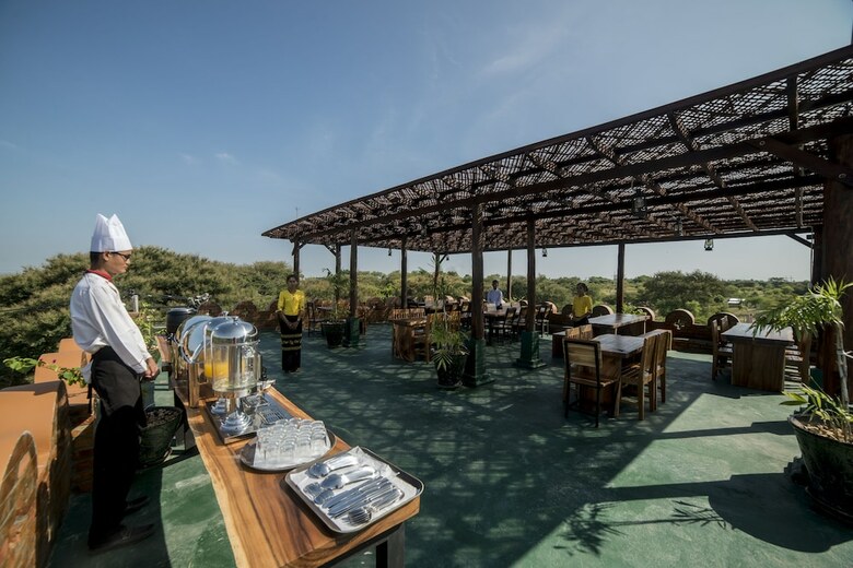 Bagan Vertex Hotel