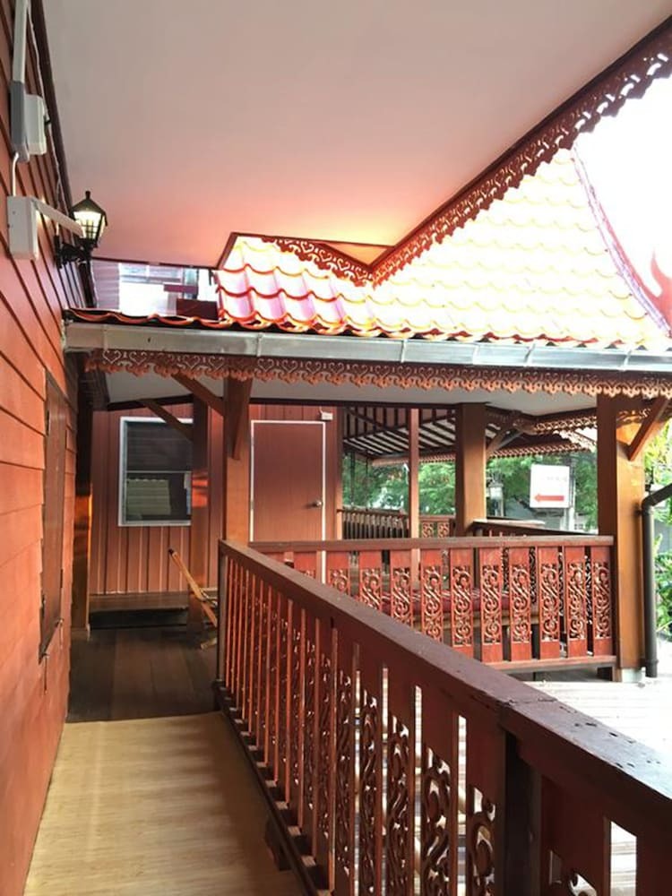 Hotel Baan Khun Ya Ayutthaya