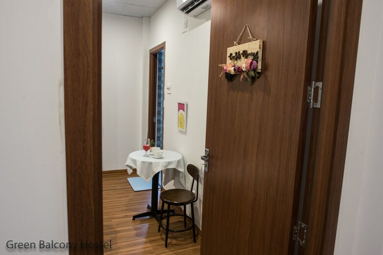 Hostal Green Balcony Hostel & Coffee