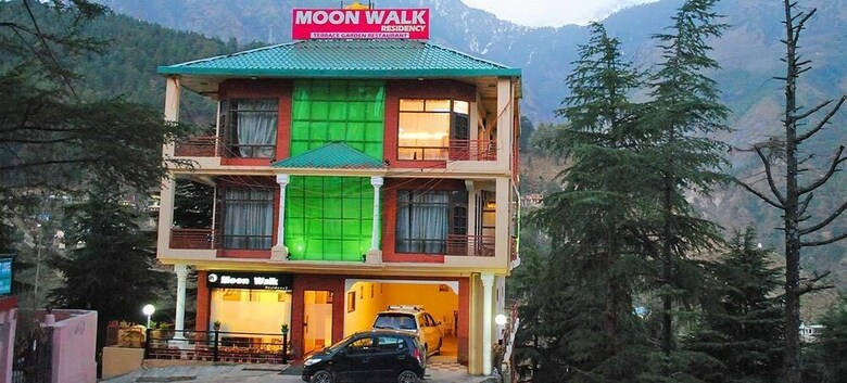 Hotel Moon Walk Residency